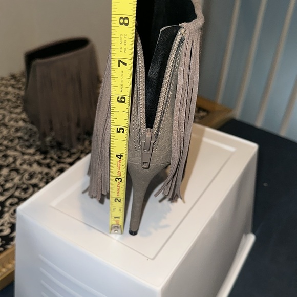 LFL Fringed Heeled boots size 9 Fabulous Boots to make your outfit unique🖤 - Picture 11 of 11